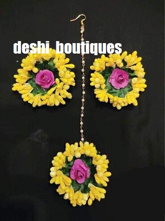 Picture of antiques earrings and tiqli for women - Multicolor