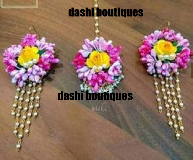 Picture of antiques earrings and tiqli for women