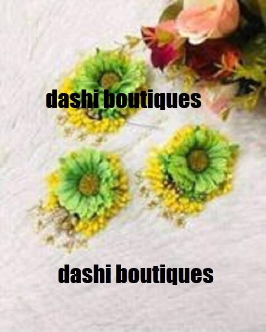 Picture of antiques earrings and tiqli for women