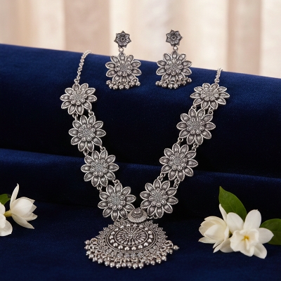 Picture of Beautiful  Antic jwellery sets  for women