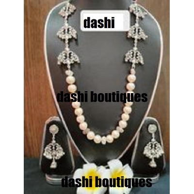 Picture of Beautiful  Antic jwellery sets  for women