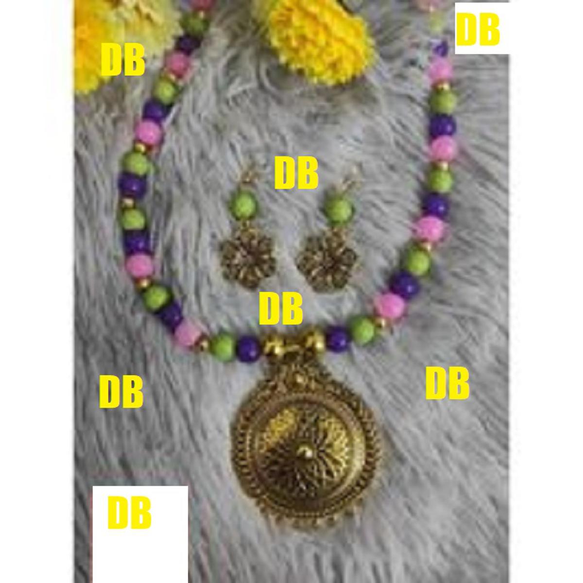 Picture of Beautiful  Antic jwellery sets  for women