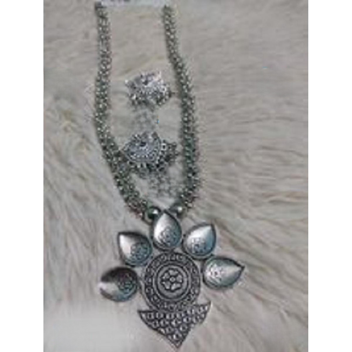 Picture of Beautiful  Antic jwellery sets  for women