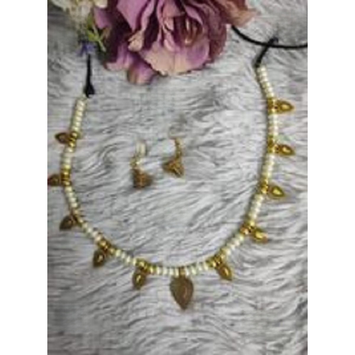 Picture of Beautiful  Antic jwellery sets  for women