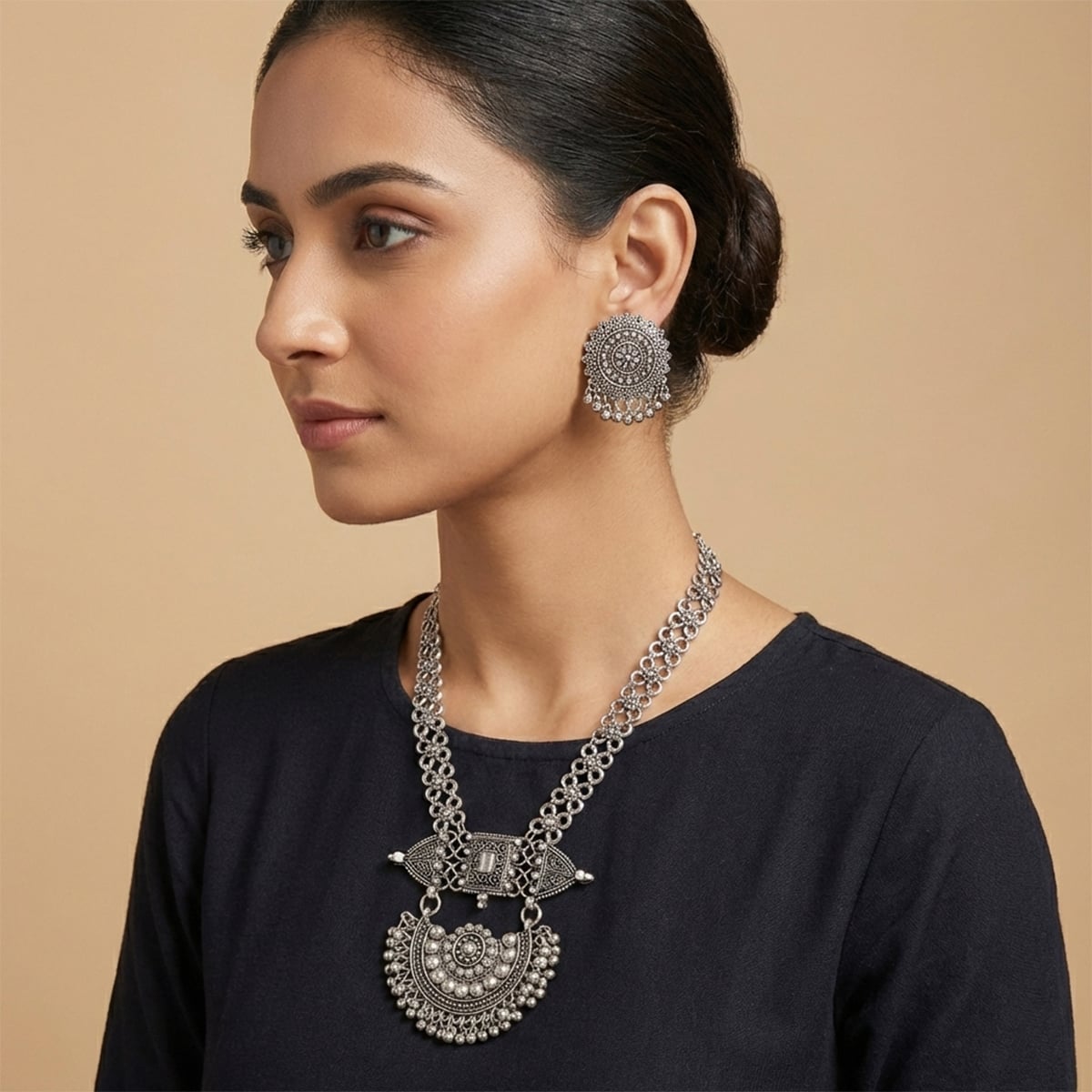 Picture of Beautiful  Antic jwellery sets  for women