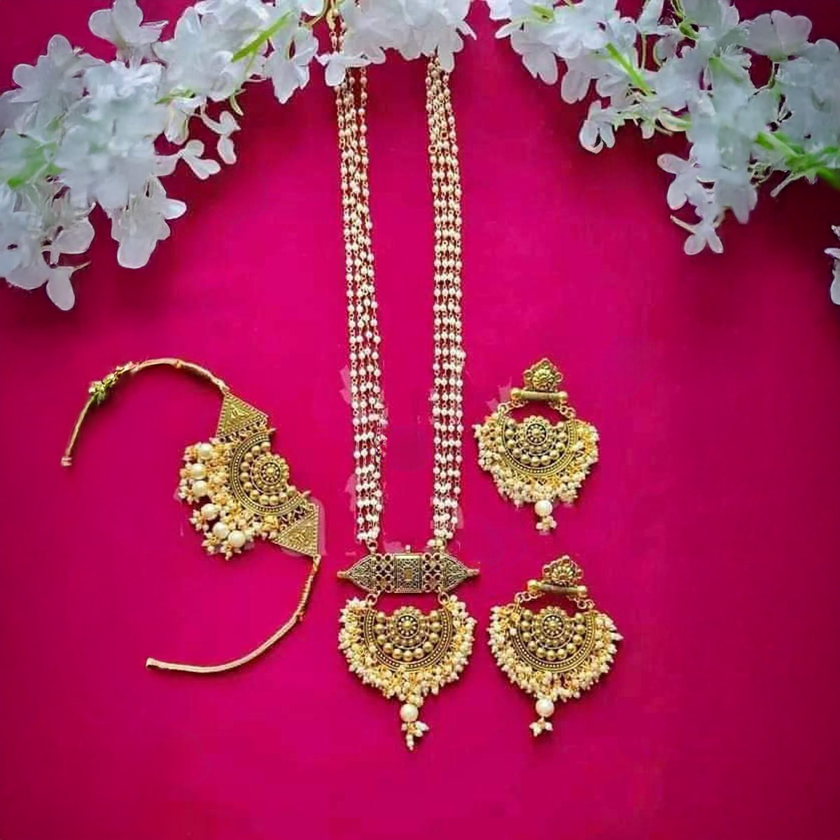 Picture of Beautiful Antique Jewelry Set for Women, Adjustable Artificial Floral Crown and Flower Headband, Customizable Colors
