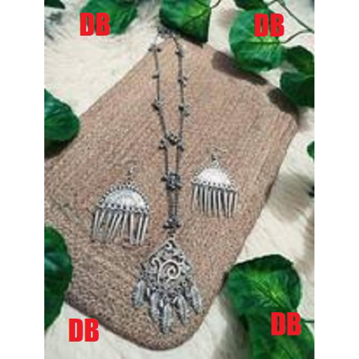 Picture of Beautiful  Antic jwellery sets  for women