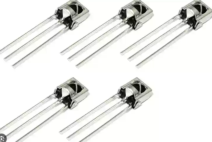 Picture of TSOP 1738 IR Receiver 3 Leg 38KHz Remote Control IR Infrared LED Receiver Head Photoelectric Switch For Remote TV CD Camera DIY 10 pcs(Multicolor)