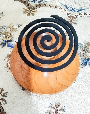 Picture of Wooden Coil Holder 1Pcs - Multicolor