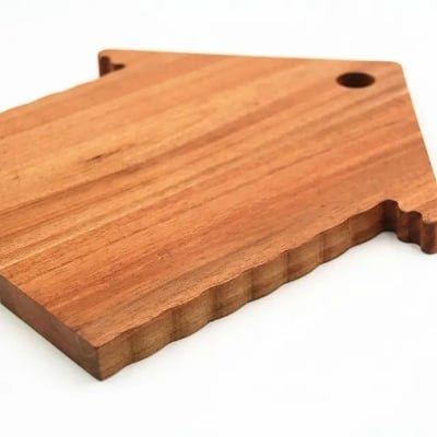 Picture of Personalized mini house shape wooden cutting board - Multicolor