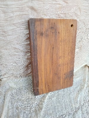 Picture of sissoo wooden cutting /chopping board (8 inch by 12 inch) - Multicolor