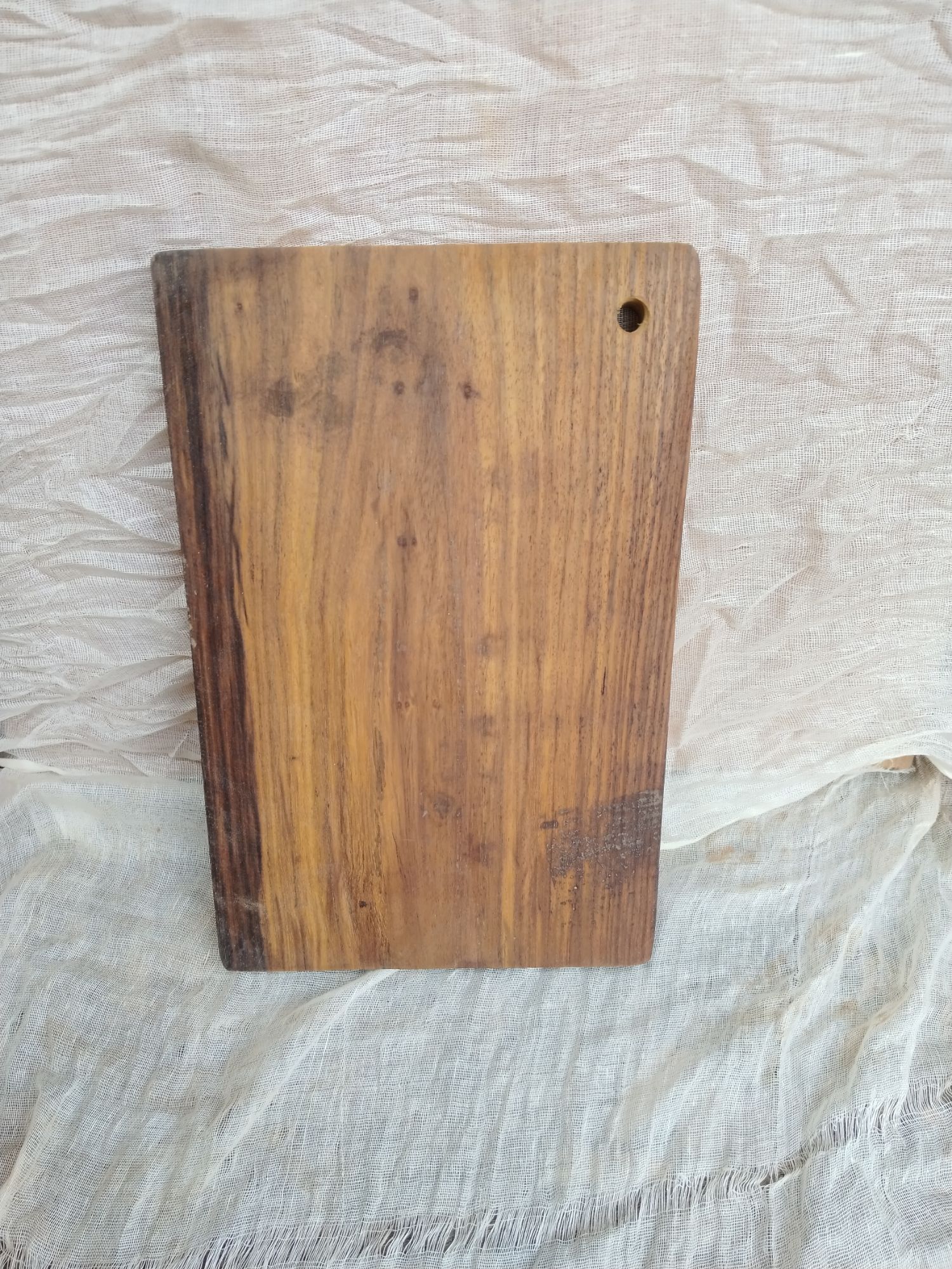 Picture of sissoo wooden cutting /chopping board (8 inch by 12 inch) - Multicolor