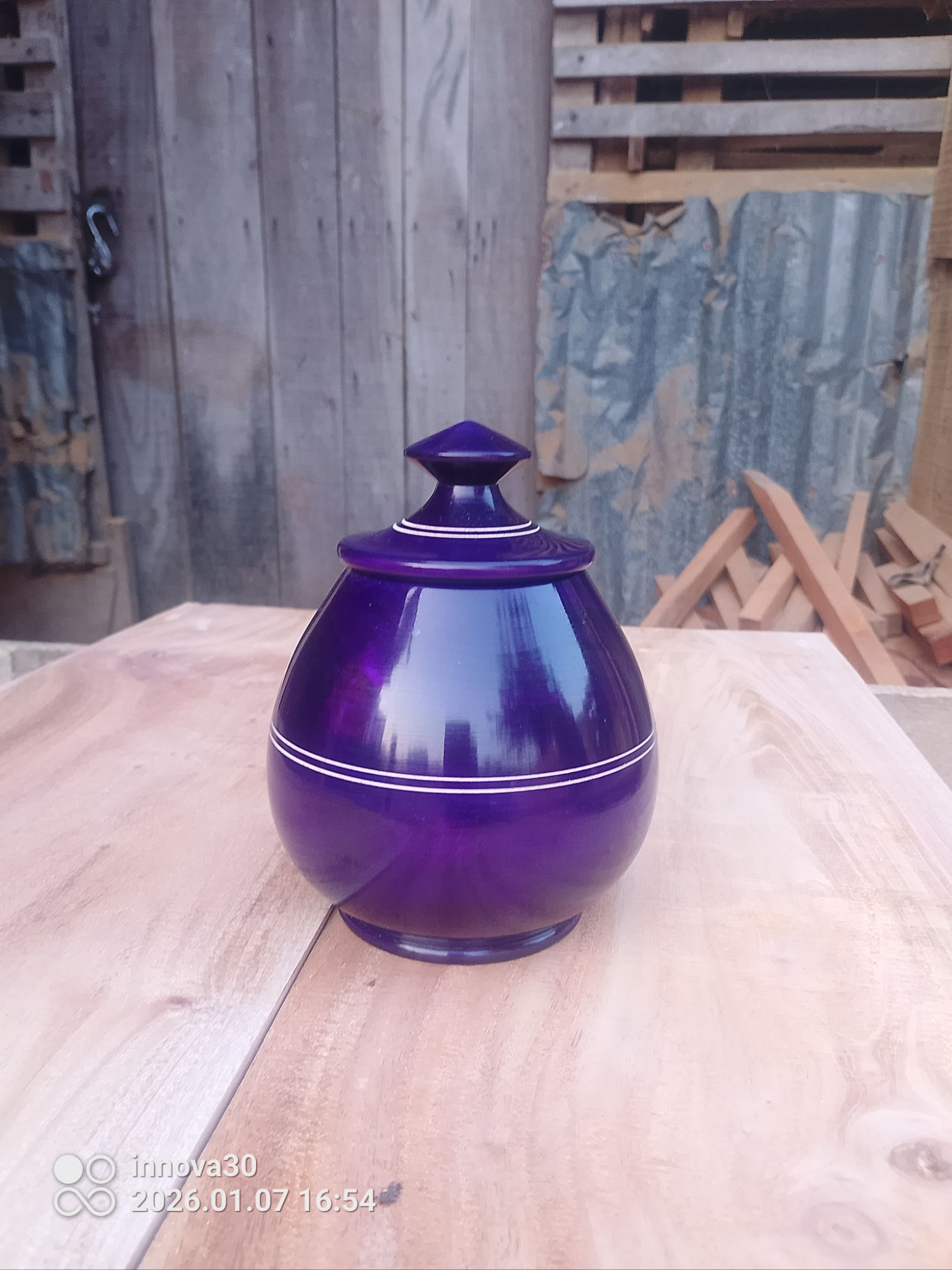 Picture of solid colorful pot  , wooden blue color jar (  5 inch) - Blue