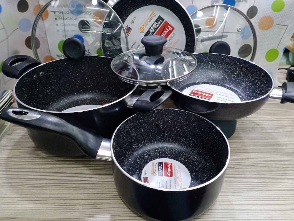 Picture of Prestiege 7 Pcs Induction Cookware Set For Superior Release -1Pc Casserol, 1Pc Fry pan, 1Pc Karai, 1Pc Milk pan and 3 lids Gift And Home Use