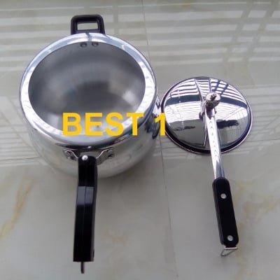 Picture of Kiam Premium Gold Pressure Cooker 3.5 Litre(Multicolor)