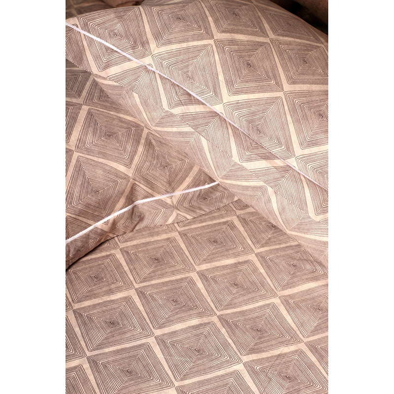 Picture of 100% Premium Cotton Bedsheet.  Set Includes 1 Bedsheet and 2 Pillow Covers