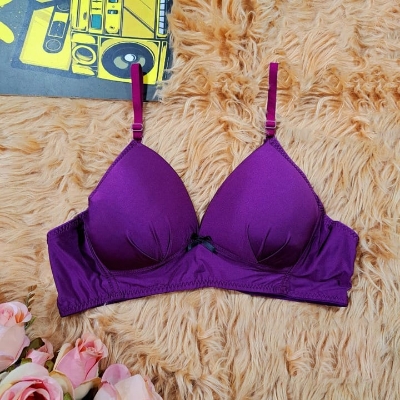 Picture of stylish comfortable Soft  Non Paded Wireless Foam Bra for Sexy Women and Girls - Multicolor