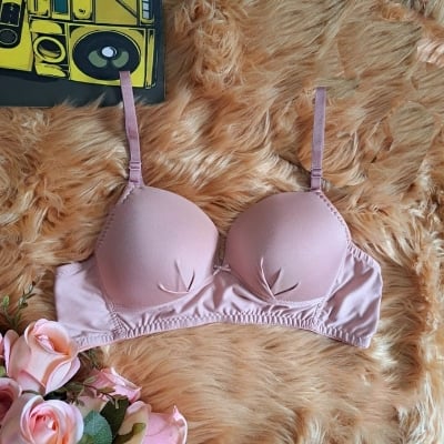 Picture of Skin Soft Comfortable Non Paded Wireless Foam Bra for Sexy Women and Girls
