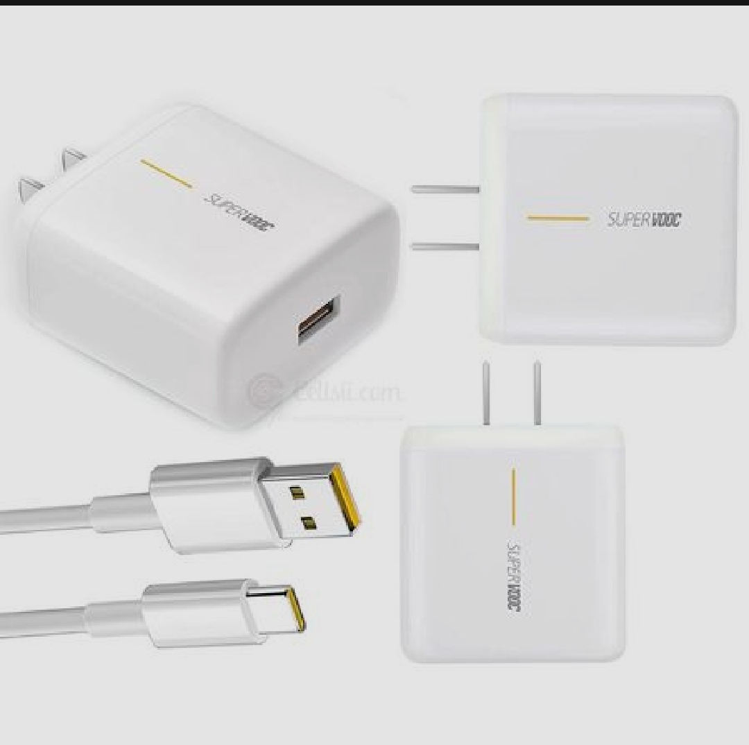 Picture of Real Me CHARGER Power adapter Kit 5V - 2A / 10V - White