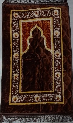 Picture of Extra Soft Velvet Prayer Mat Jaynamaz

Chinese & Turkish Premium Foam Padded Mixed Color and Design Rugs - 1 Pc