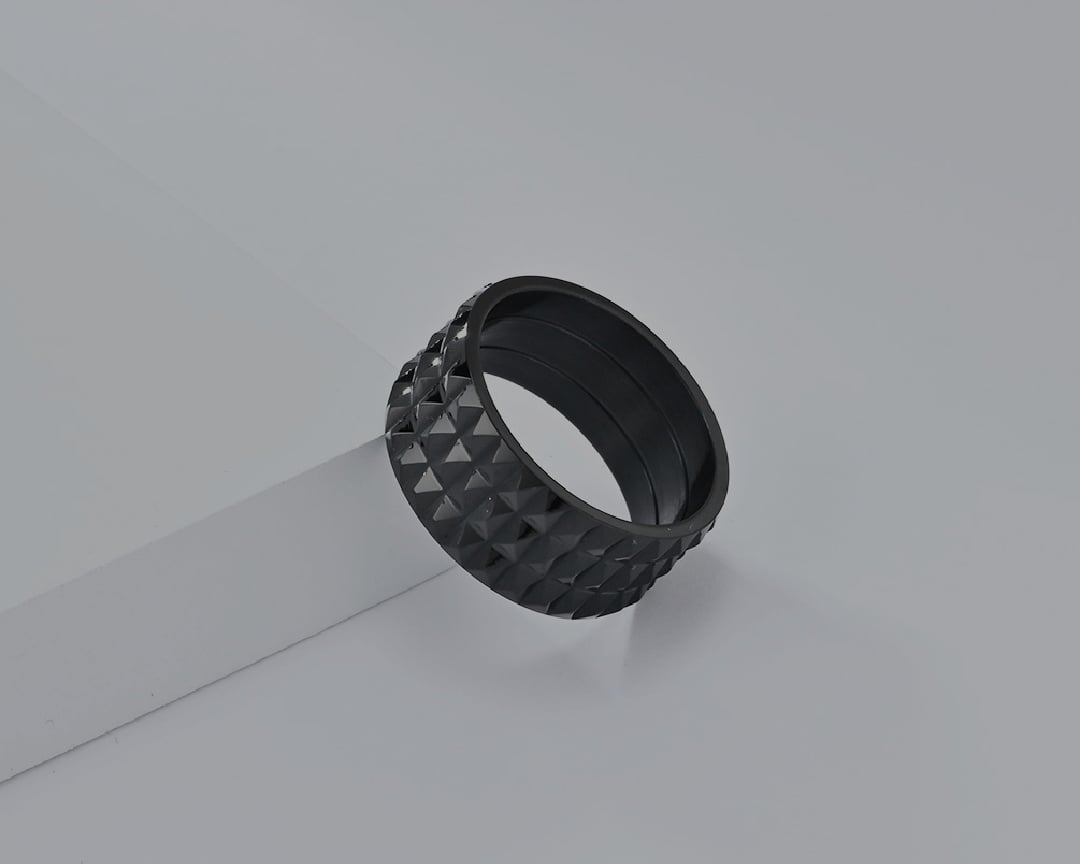 Picture of Exaggerated Diamond-shaped Stainless Steel Non-gender Unisex Personality Titanium 10mm Black/Golden/Silver Wide Ring Fashion Jewelry