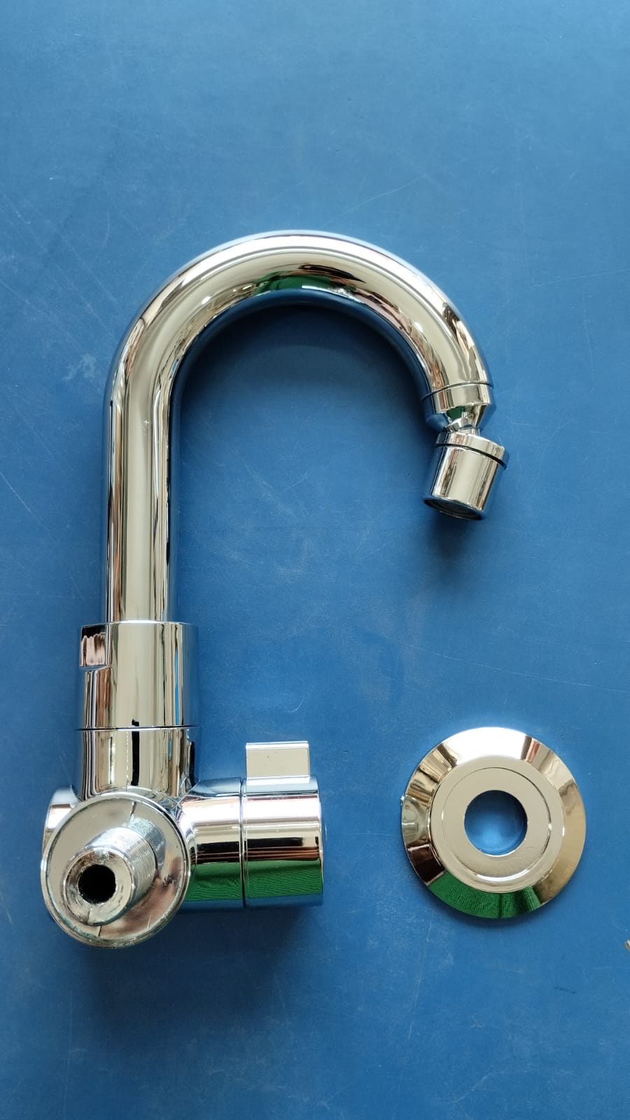 Picture of Roset moving sink tap (Silver)