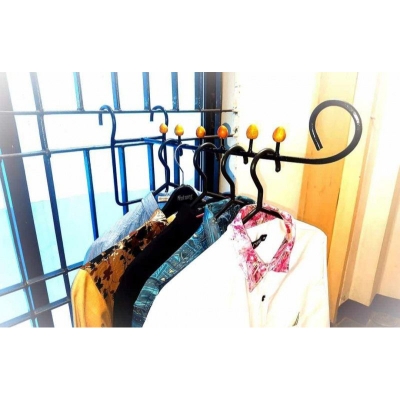 Picture of Metal Cloth Hanger (Black)