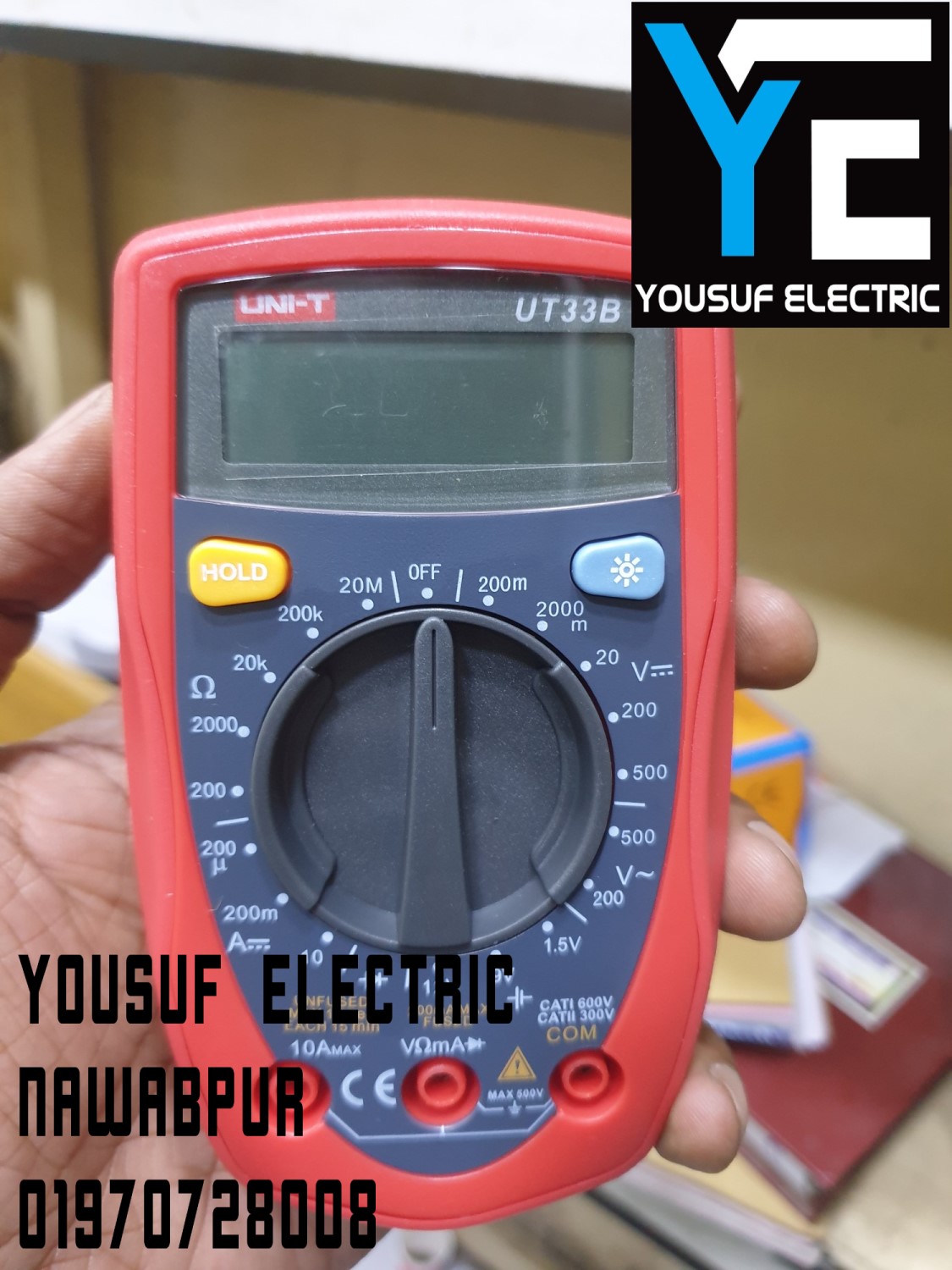 Picture of UNI-T UT33B+ Digital Multimeter - Auto Backlight Off - Loud Buzzer - Ergonomically Designed Rotary Switch AC DC Voltage Resistance Diode Battety Tester LCD Backlight - Red