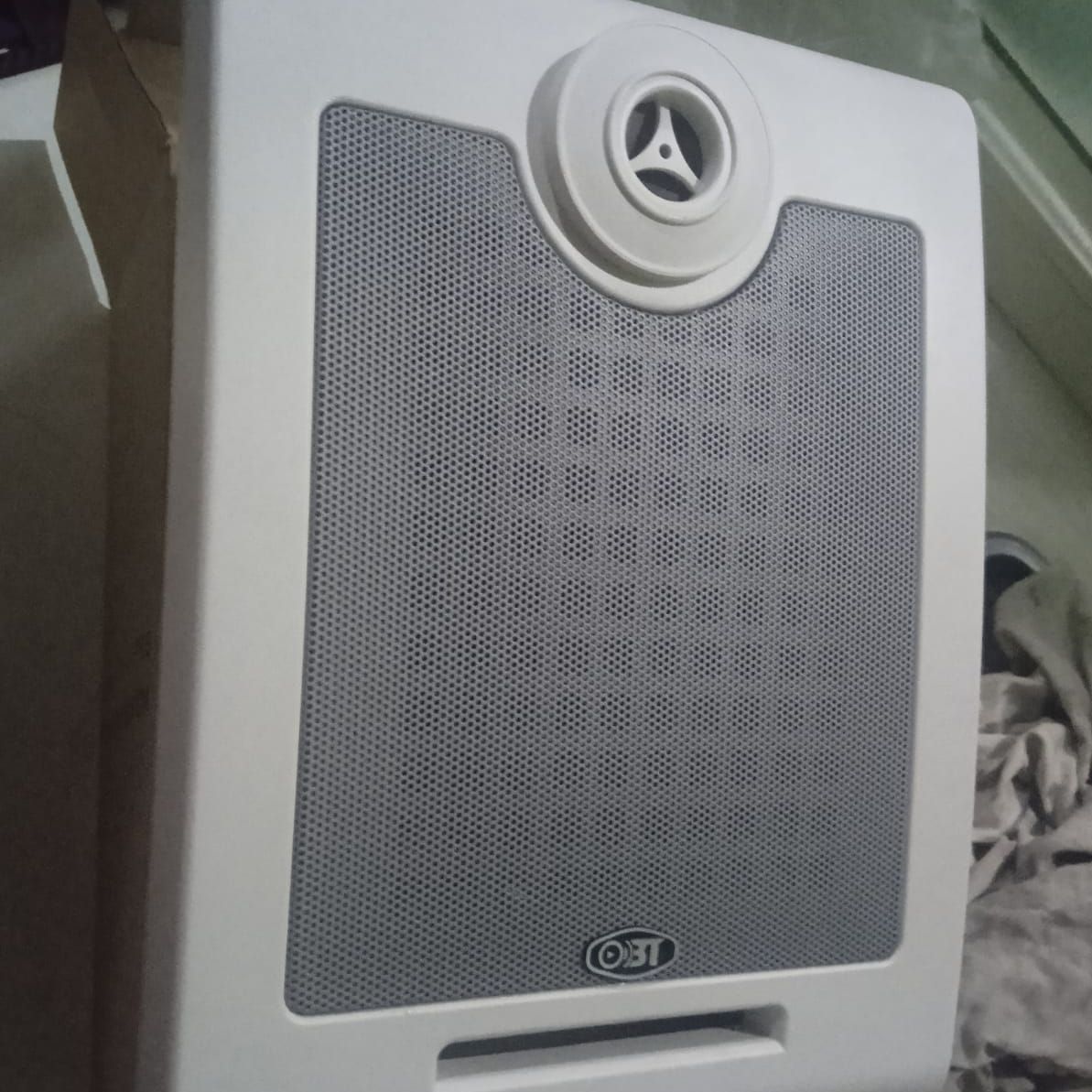 Picture of OBT Wall Fitted Speaker - White