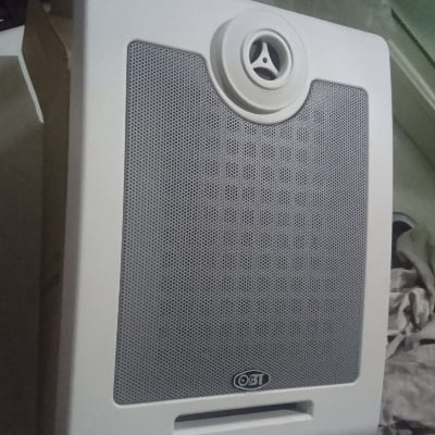 Picture of OBT Wall Fitted Speaker - White