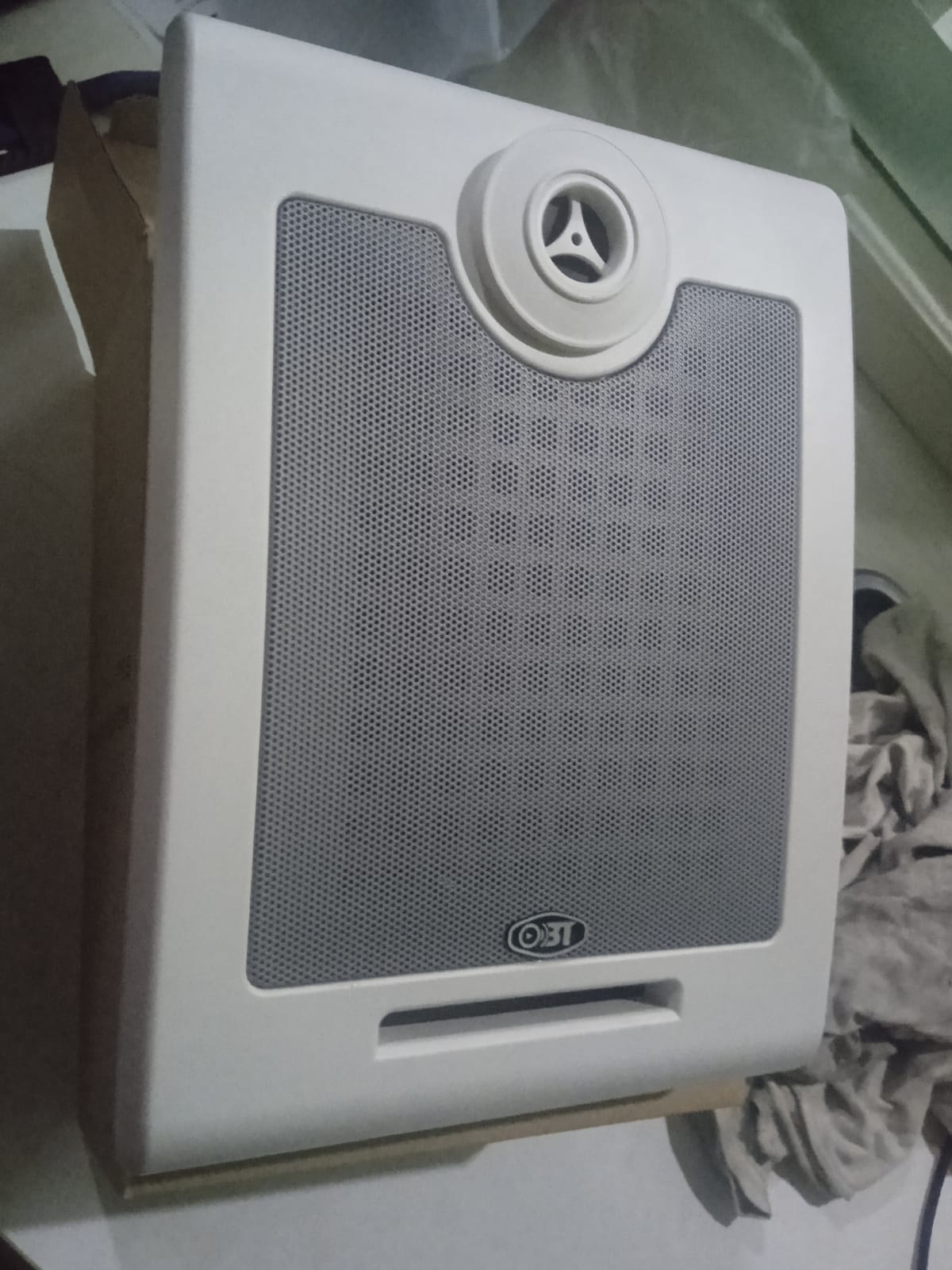 Picture of OBT Wall Fitted Speaker - White