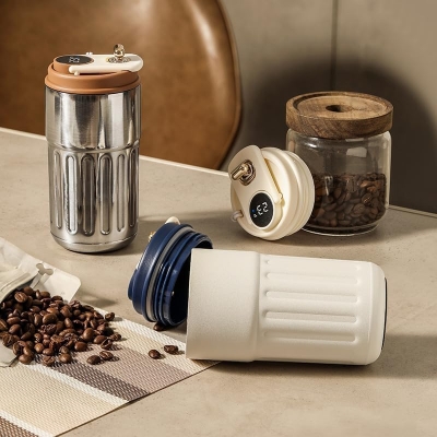 Picture of Coffee Cups with Temperature Display, Portable 450ml Large Capacity LED Temperature Display Water Bottle Cups Travel Mug - Multicolor