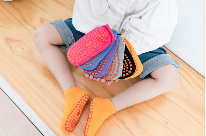 Picture of 1 Pair Baby Floor Trampoline Socks Cute Indoor Children's Anti-Slip Silicone Socks Boy Girls Early Learning Step Children's Floor Socks for 2-3 Years Baby