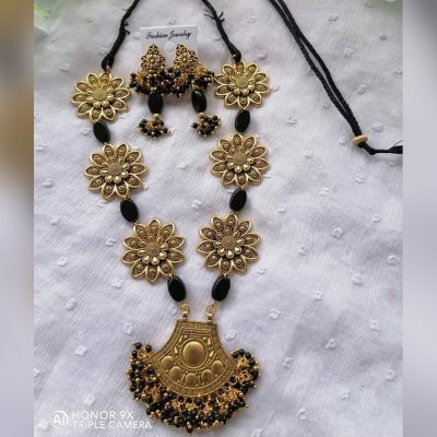 Picture of Gorgeous Party Wear Antique Silver locket Pendant Necklace / Chain Necklace / Choker Necklace for Women / Jewelry set for women Necklace - Multicolor