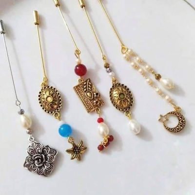 Picture of New Design Queen brooch Hijab Safety Pin for Girls and Women - Multicolor