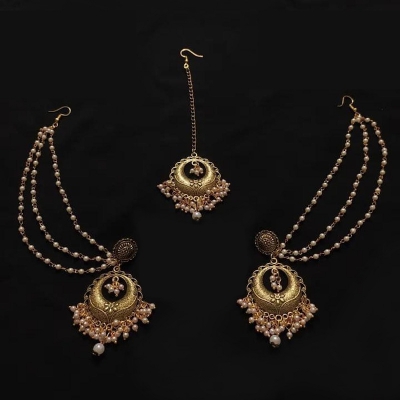 Picture of Beautiful Antique Jewelry Set for Women, Washable, Attractive and Fashionable Design, Available in Different Colors