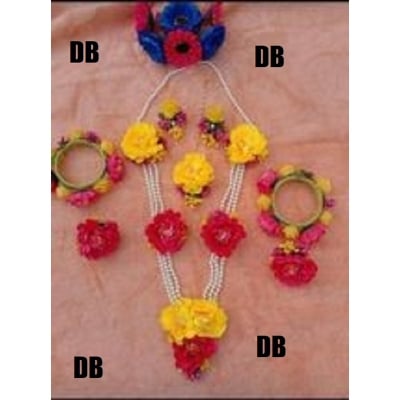 Picture of Artificial Flower Bridal Jwellery set 16 pieces