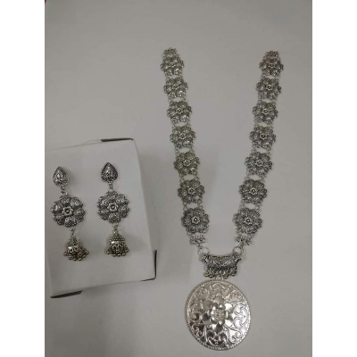 Picture of Beautiful  Antic jwellery sets  for women