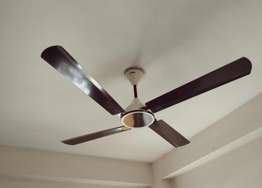 Picture of Conion 56" 4 Blades Signature Ceiling Fan Maroon