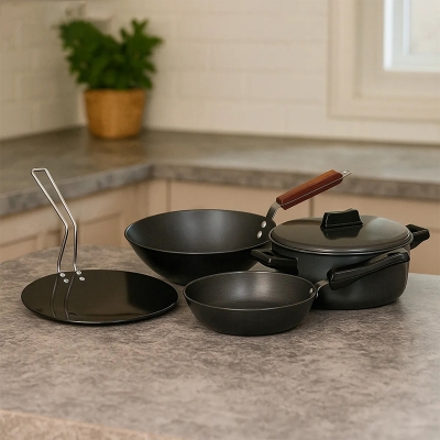Picture of Hawkins Futura Cookware Set (ASET1) 4 Pc Cookware Set  (Hard Anodised, Aluminium, 4 - Piece)(Multicolor)