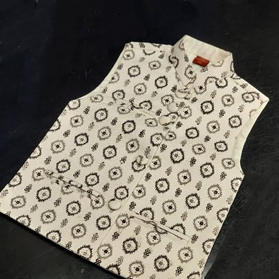 Picture of Mens Indian white colour winter spcial  Bap betar matching  kuti