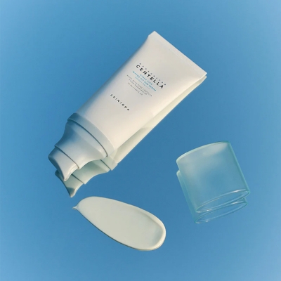 Picture of SKIN1004 Centella Hyalu-Cica Water-Fit Sun Serum