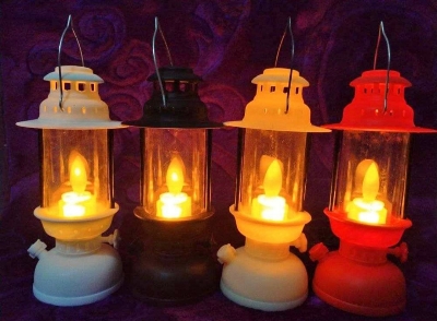 Picture of Hariken Candel Showpiece - 1 pcs/LED Candle Light with Hook Flameless Candle Battery-Operated Hanging Lantern Halloween Party Decoration - Multicolor