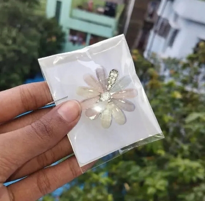 Picture of Elegant Rhinestone Wheat Brooches Simple Faux Crystal Pearl Hijab Pin for Women/sunglass,Heart/Fashion Flower Brooch Hijab Pin for Women