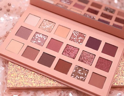 Picture of 18 Colour Matte Eyeshadow palette