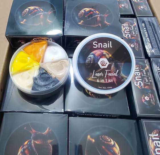 Picture of Snail laser facial 6 in 1 kit Deep Moisturizing and Young Skin-300gm