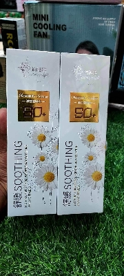 Picture of Soothing Sunnscreen & Chamomile Essence Soothing Sunscreen Spray with SPF 50++- 200ml