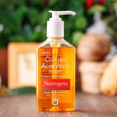 Picture of Neutrogena Oil-Free Acne Wash With Salicylic Acid- 177 ml