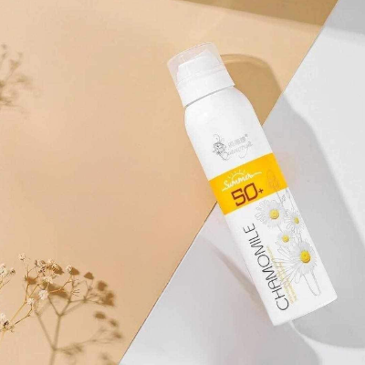 Picture of Chamomile Whitening Sunscreen Spray (200ml) White