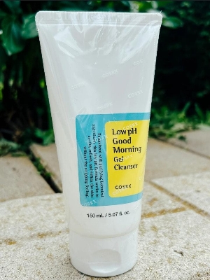 Picture of COSRX Low Ph Good Morning Gel Cleanser (150ml) White